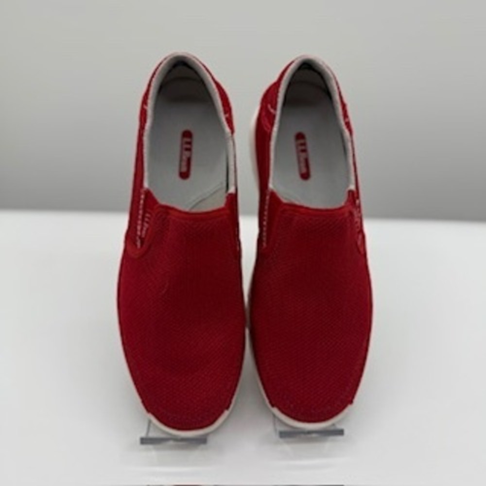 LL Bean Womens Red Mesh Slip On Sneakers Nautical Flag‎ Trim 296817 Size 8.5 M